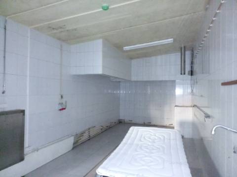 Espaço comercial para venda em Bustos