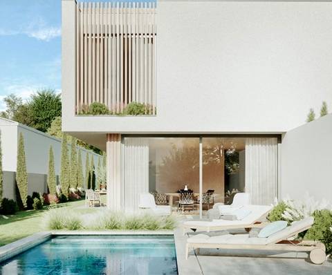 Soberba Moradia Isolada T4 com Jardim e Piscina em Aveiro