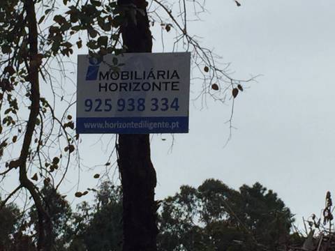 Terreno com possibilidade de construção