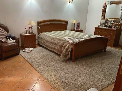 Fantástica Moradia T4 com Jardim e Garagem