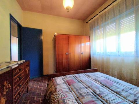 Viva com Espaço e Tradição! Moradia T5 com Adega e Quintal na Malhada de Cima - Cantanhede