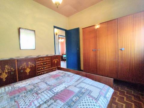 Viva com Espaço e Tradição! Moradia T5 com Adega e Quintal na Malhada de Cima - Cantanhede