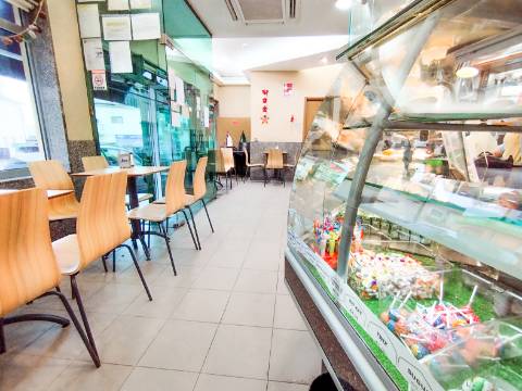 Loja com Padaria/Pastelaria em Rio Tinto