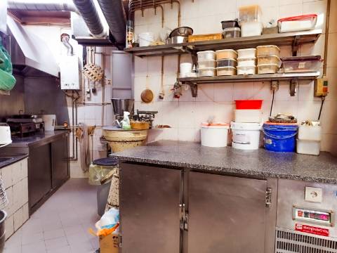 Loja com Padaria/Pastelaria em Rio Tinto