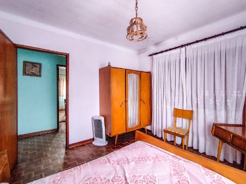 Moradia T4 com Anexos e Quintal - Cantanhede