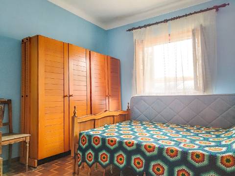 Moradia T4 com Anexos e Quintal - Cantanhede