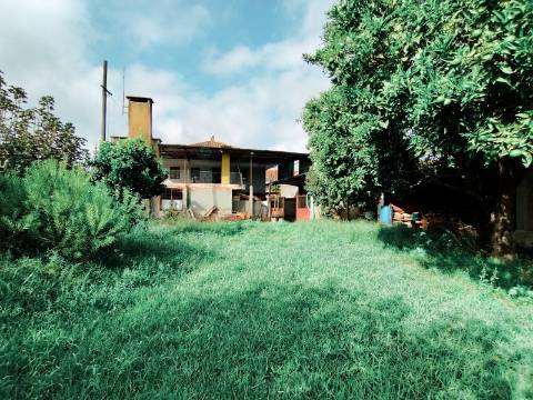 Moradia T4 com Anexos e Quintal - Cantanhede