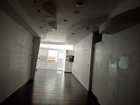 Loja Comercial no centro de Aveiro