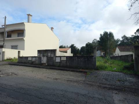 Lote de terreno para Construção