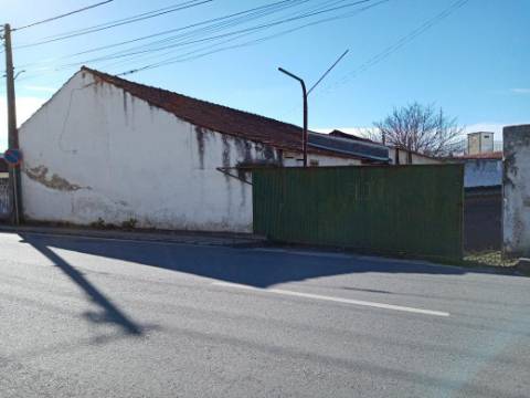 Prédio com mais de 4.000 m² para investimento