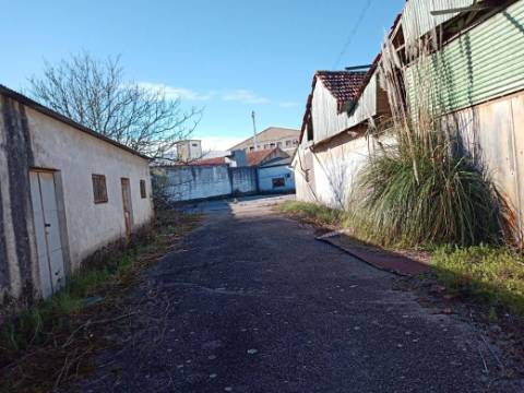 Prédio com mais de 4.000 m² para investimento