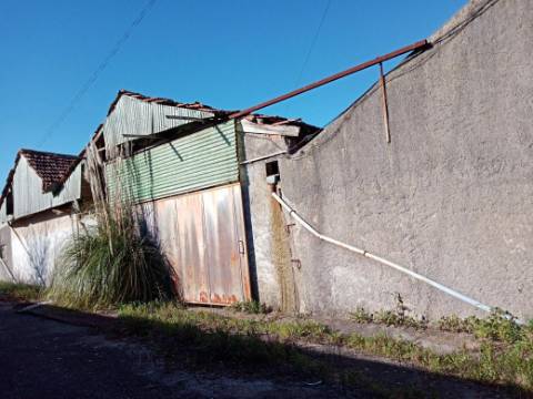 Prédio com mais de 4.000 m² para investimento