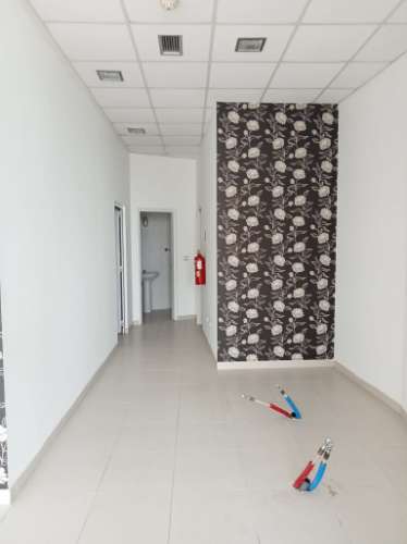 Loja para Comércio e Serviços