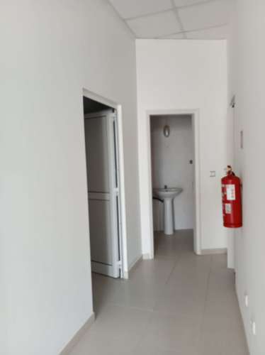 Loja para Comércio e Serviços