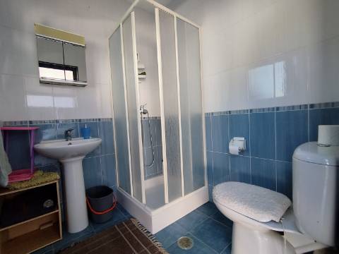 Moradia T4, Garagem e Quintal, Oliveira do Bairro