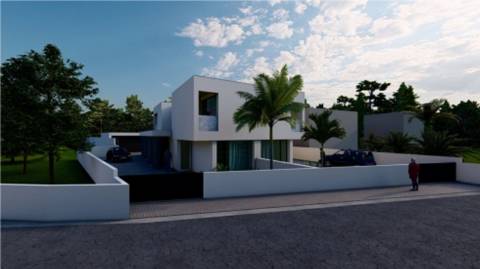 Moradia T3 Geminada - Conforto, Privacidade e Modernidade - Bustos OB