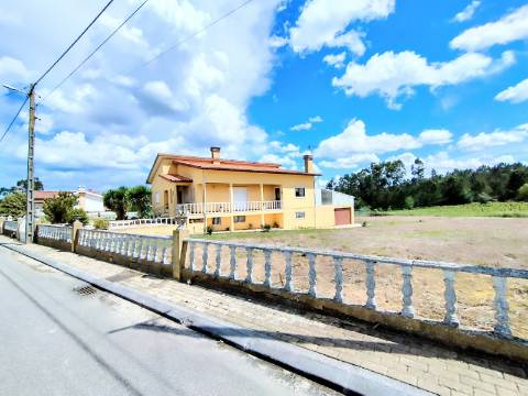 Moradia T3+T2 e terreno na Malhada de Cima, Cantanhede