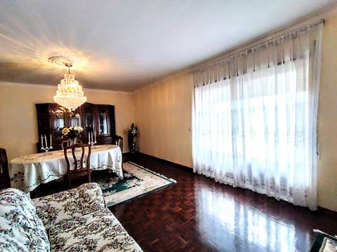 Moradia T3+T2 e terreno na Malhada de Cima, Cantanhede