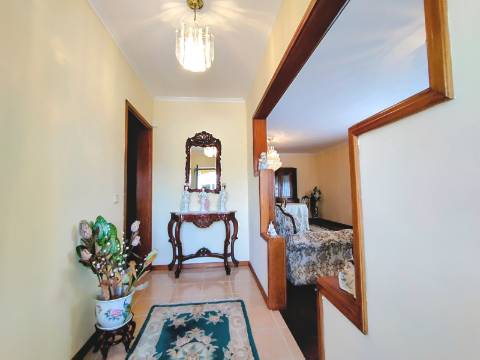 Moradia T3+T2 e terreno na Malhada de Cima, Cantanhede