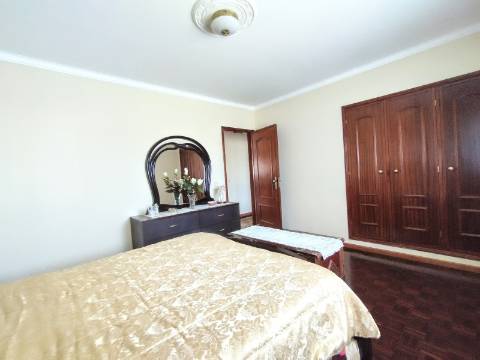 Moradia T3+T2 e terreno na Malhada de Cima, Cantanhede