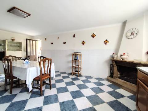 Moradia T3+T2 e terreno na Malhada de Cima, Cantanhede