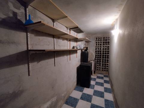 Moradia T3+T2 e terreno na Malhada de Cima, Cantanhede