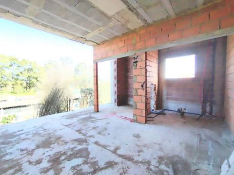 Moradias T3 Novas a 5 Minutos de Aveiro - Conforto e Estilo