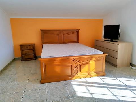 T2 para arrendamento em andar de moradia - Tranquilidade e funcionalidade