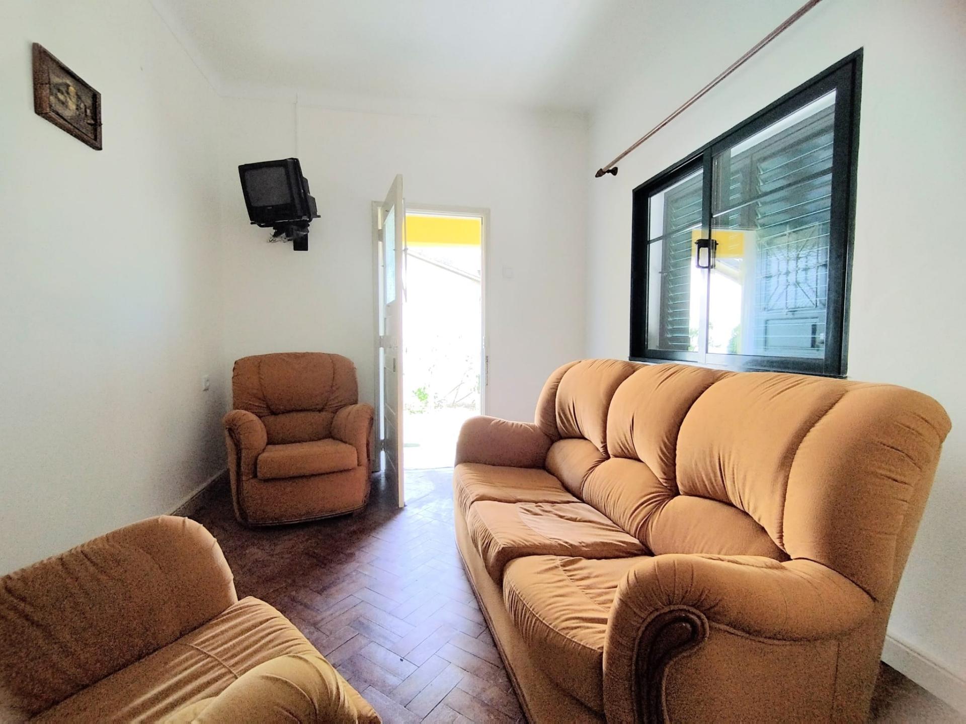 Moradia T3 com Jardim, Quintal, Garagem e anexos - Mamarrosa