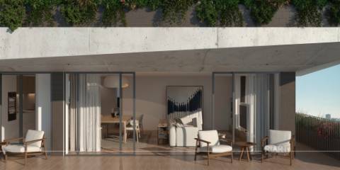 Apt T4 de luxo, numa localização única, 500 m do mar, literalmente a um passo da praia.