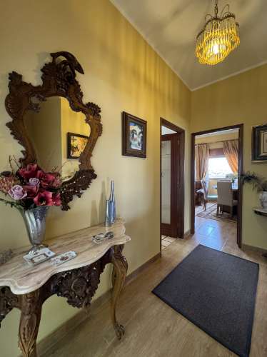 Moradia independente de dois andares em Figueiró, Amarante.
