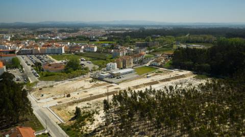 Lote de terreno para construção de moradia unifamiliar de Rc e/ou dois pisos - Ovar