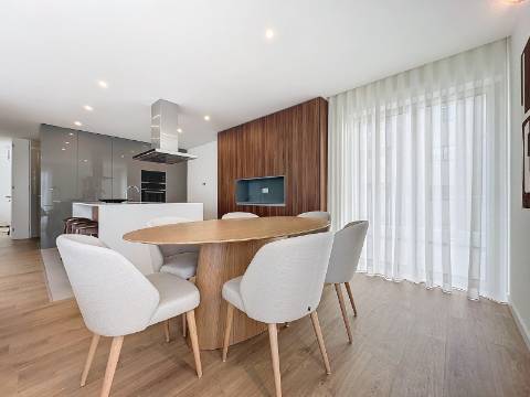 Apartamento T3+1 Duplex para Arrendar