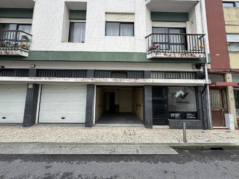 T4 no Centro da Póvoa de Varzim - Excelente Investimento!