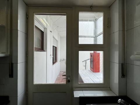 T4 no Centro da Póvoa de Varzim - Excelente Investimento!