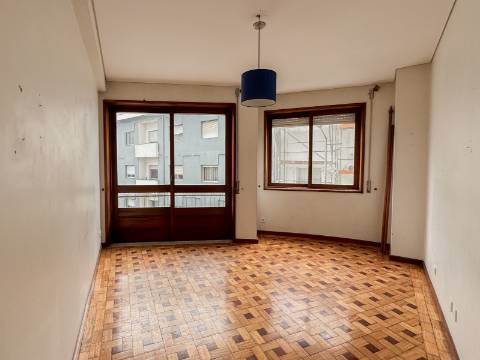 T4 no Centro da Póvoa de Varzim - Excelente Investimento!