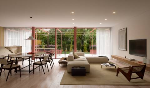 T4 Novo, 2º Piso, Foz Velha, CORAL