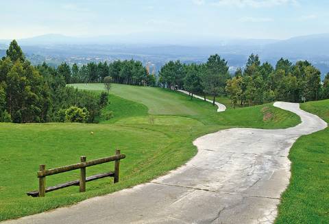 Villa de Arquitetura de Luxo no Golfe de Ponte de Lima