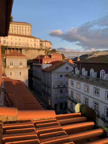 Edifício de 7 pisos Baixa do porto