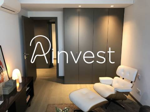 Apartamento T3 de Prestígio à Beira-Mar em Canidelo