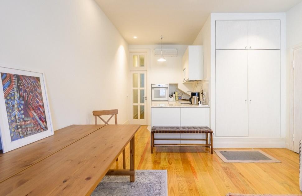 Uma Joia Renovada em Gaia: A Sua Futura Casa ou Investimento Ideal!