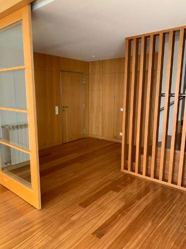 Para alugar - Apartamento T3 Duplex de luxo junto ao Douro