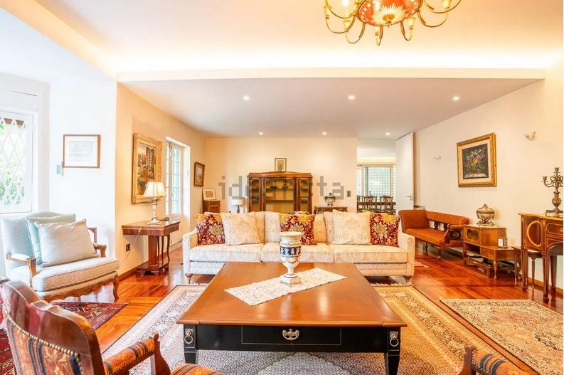 Propriedade excecional no coração do prestigiado Bairro de Hollywood, no Porto
