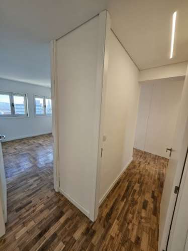 Apartamento T4 Excecional no Porto - Totalmente Renovado e Pronto a Habitar