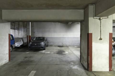 Apartamento T4 Excecional no Porto - Totalmente Renovado e Pronto a Habitar