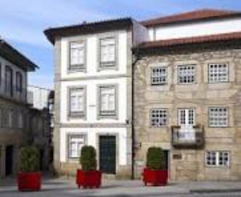 Apartamento T1 de Exceção - R/C com Terraço e Jardim - No Coração de Ponte de Lima