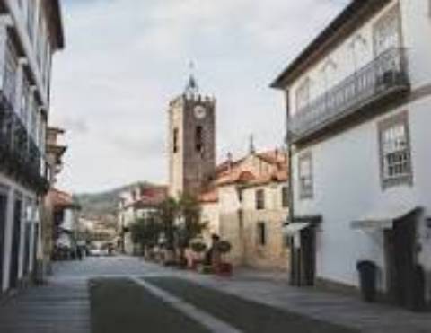 Apartamento T1 de Exceção - R/C com Terraço e Jardim - No Coração de Ponte de Lima