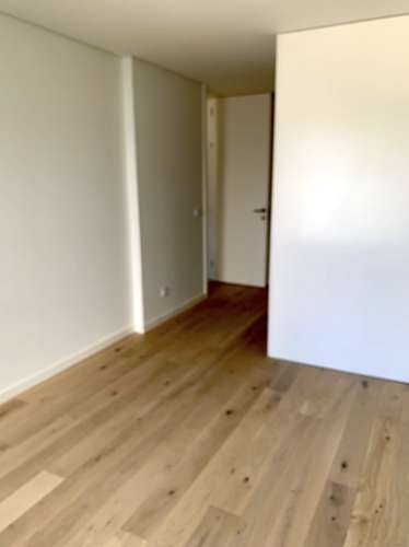 Apartamento T3 com garagem