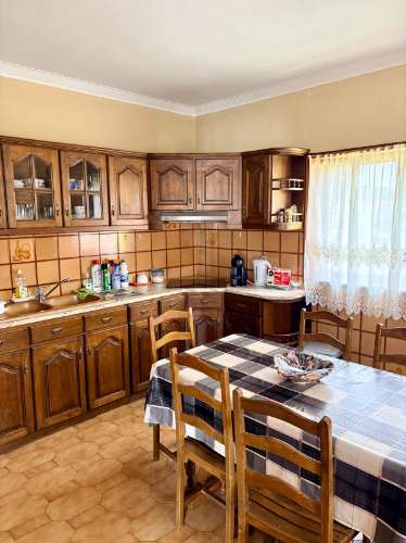 Alfena, Valongo Moradia bifamiliar | Terreno de 1.000 m² com possibilidade de piscina