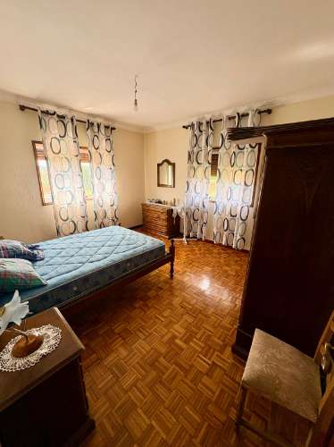 Alfena, Valongo Moradia bifamiliar | Terreno de 1.000 m² com possibilidade de piscina
